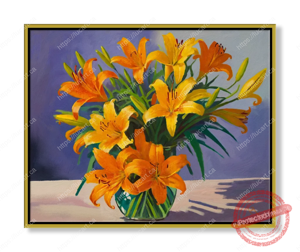 Nature morte florale peinte à l'acrylique de lys tigrés ou orange vif dans un vase en verre. Fond violet-bleu. Art floral au format 20” x 16” - 51 x 41 cm